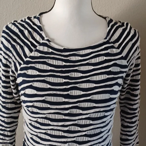 ECI NEW YORK Dress - Picture 2 of 14